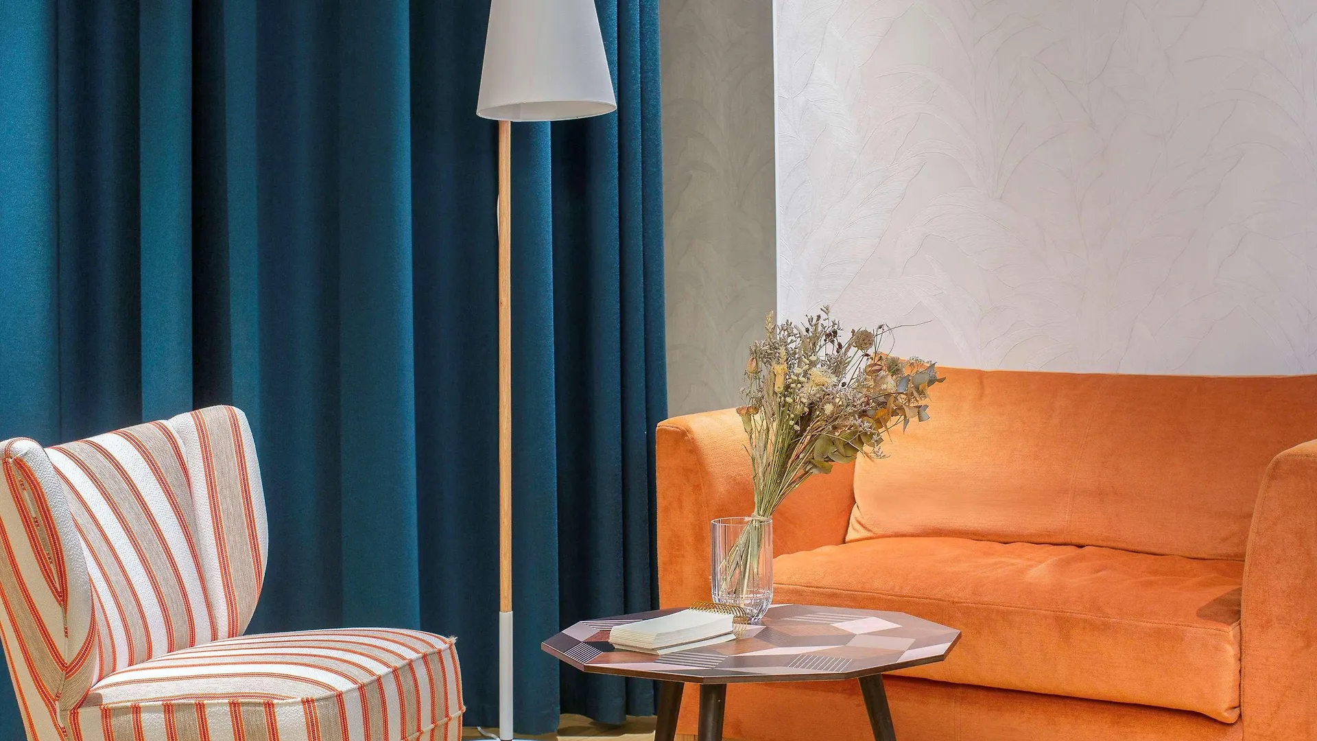 Mercure Centre Gare Montparnasse 4*