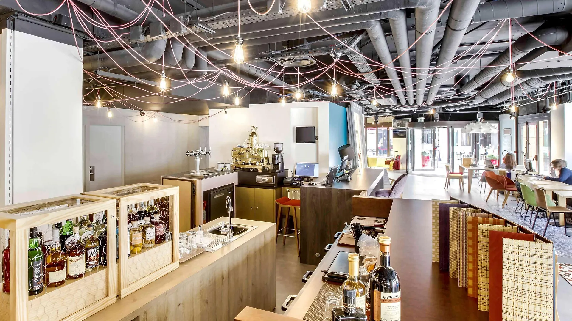 Mercure Centre Gare Montparnasse Hotel 4*