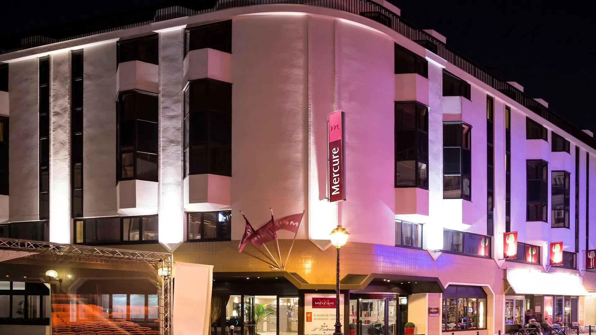 Mercure Centre Gare Montparnasse Hotel 4*